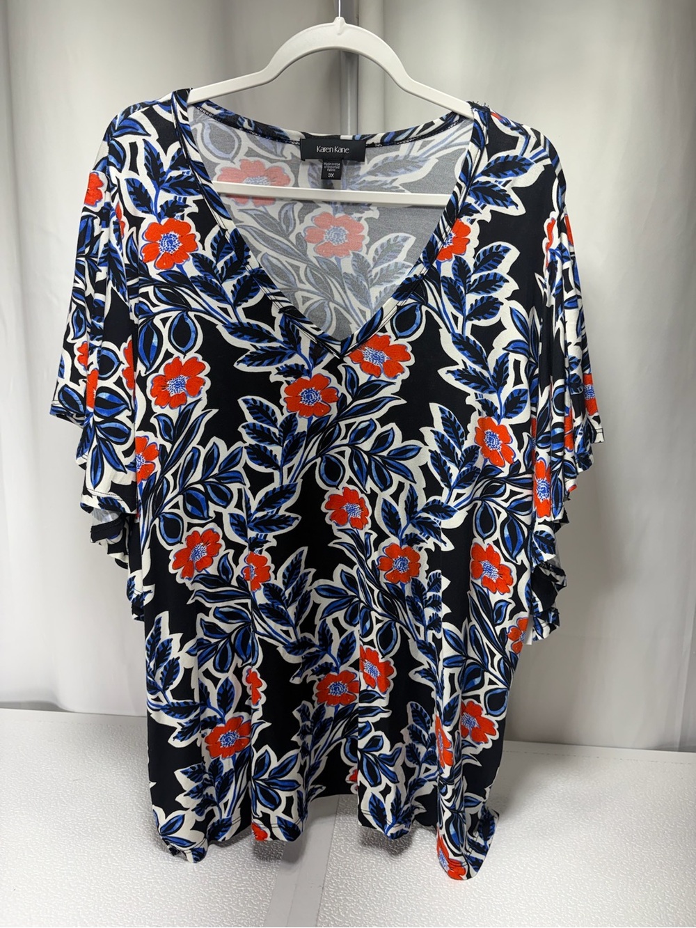 Karen Kane Black Tunic with Red Floral & Blue Leaf Print 4470